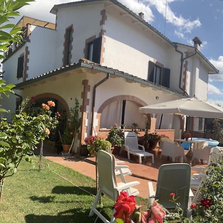 Вилла La Casa Di Gigliola Монтичиано Экстерьер фото