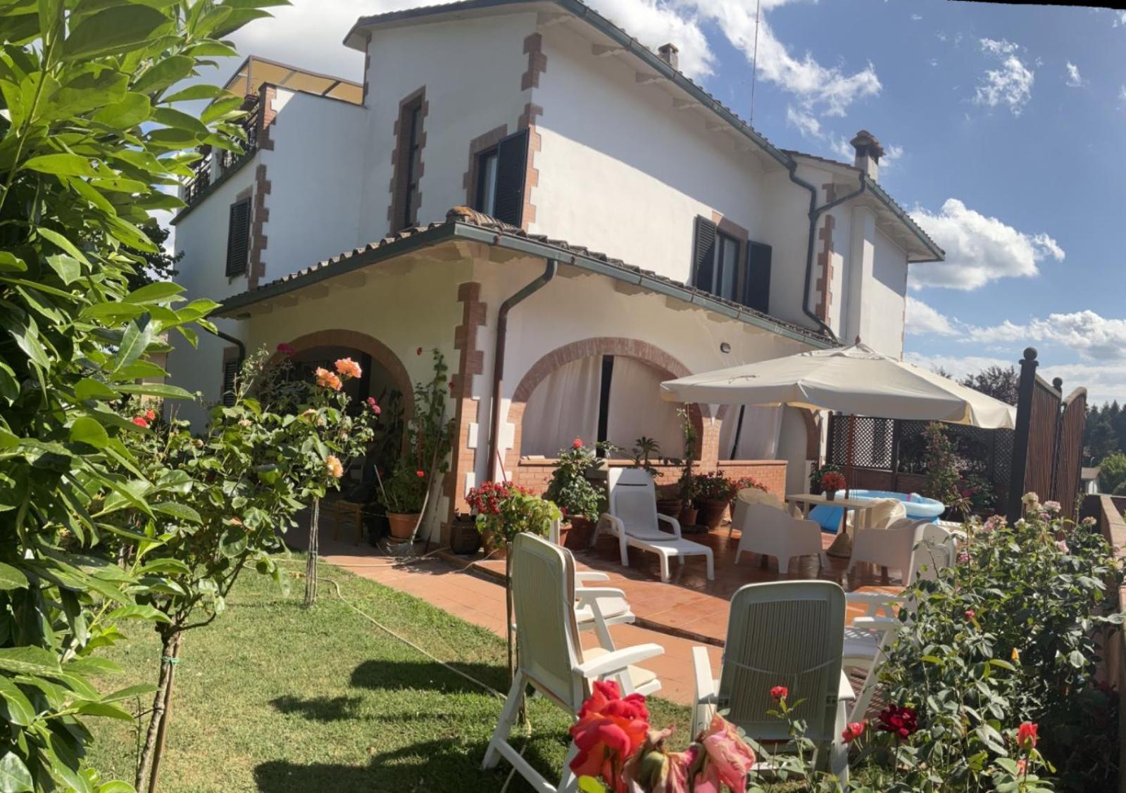 Вилла La Casa Di Gigliola Монтичиано Экстерьер фото