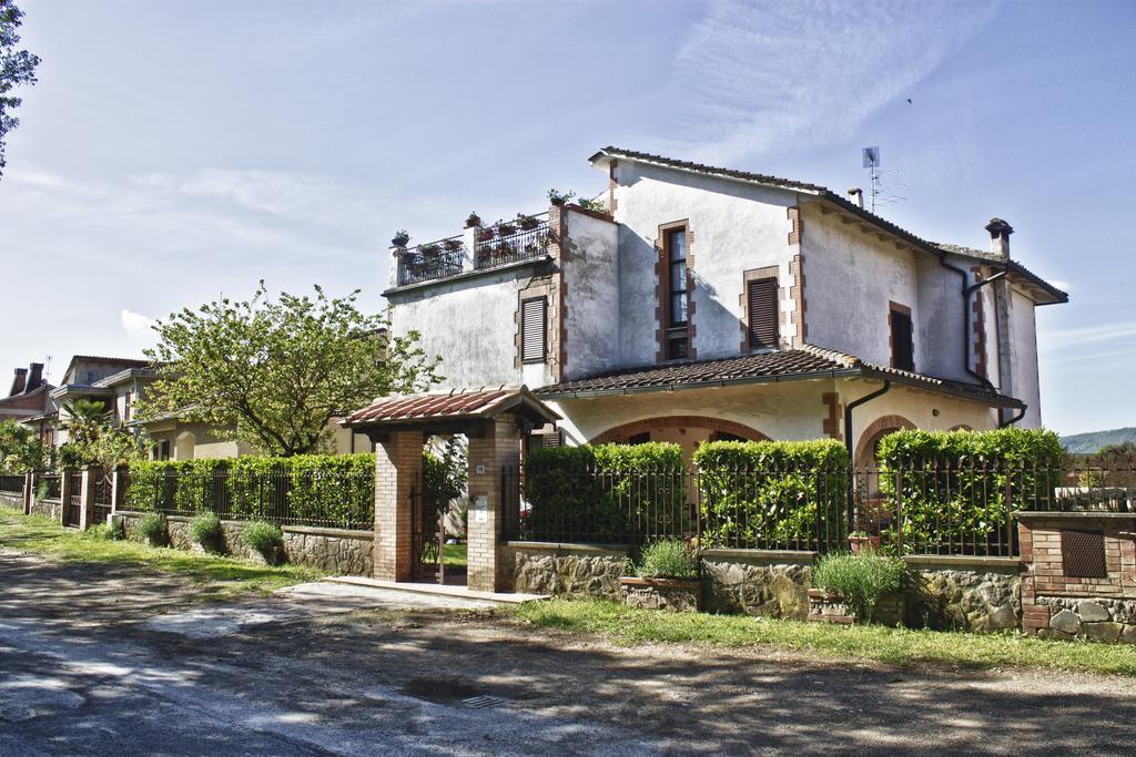 Вилла La Casa Di Gigliola Монтичиано Экстерьер фото